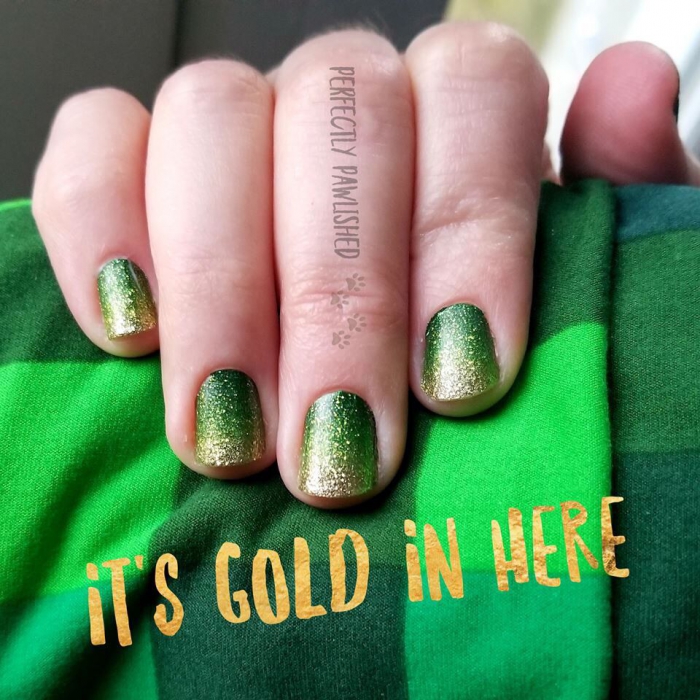 Amazing Green And Gold Ombr Nails
