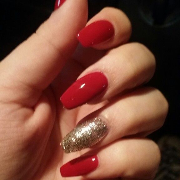Red And Golden Coffin Nails Perfect For The Holidays Ferien