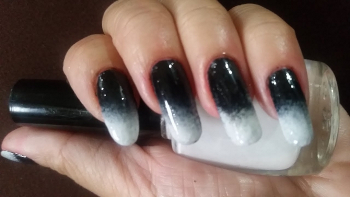 How To Do Gradient Nails Black And White Ombre