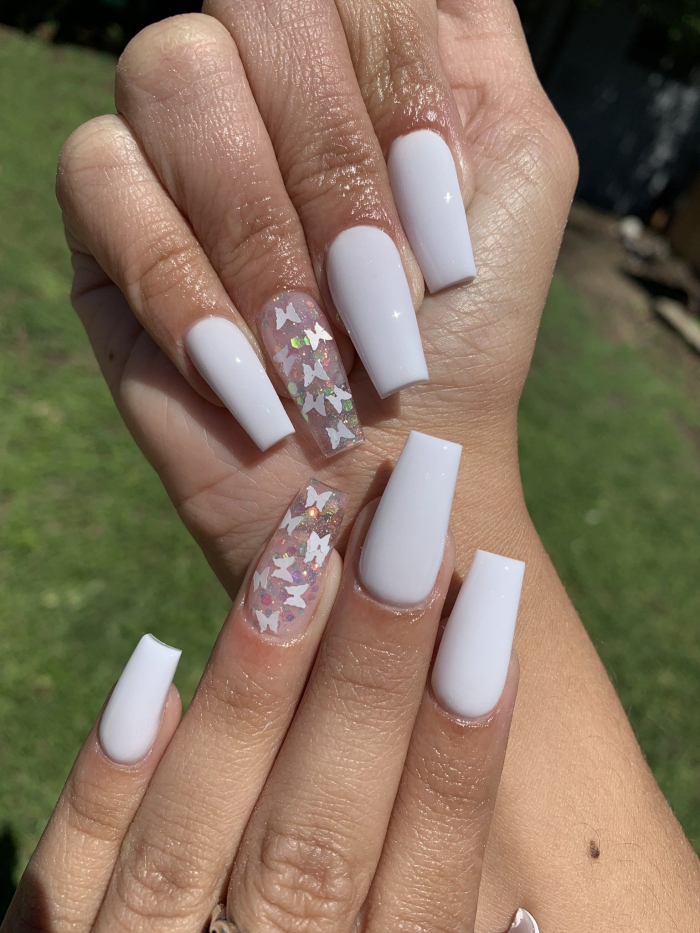 Spiciwasabi White Butterfly Nails