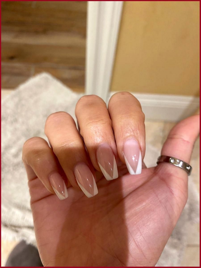 39 Awesome White Tip Nails Ideas