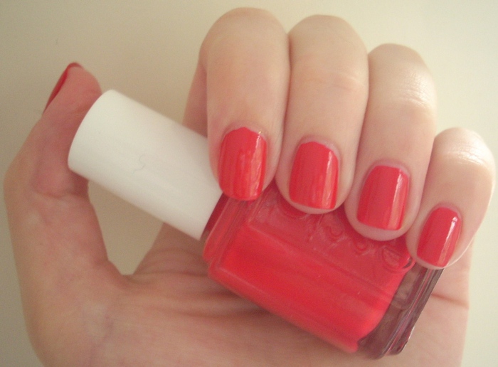 Soft Red Nails Polish
