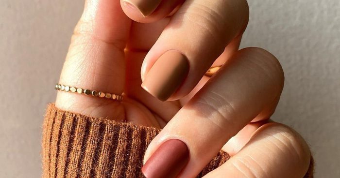 Brown Nail Polish Is Winters Hottest Manicure Color Were Obsessed