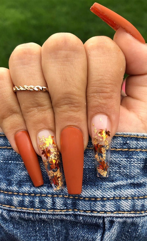 Mismatched Fall Nails Look