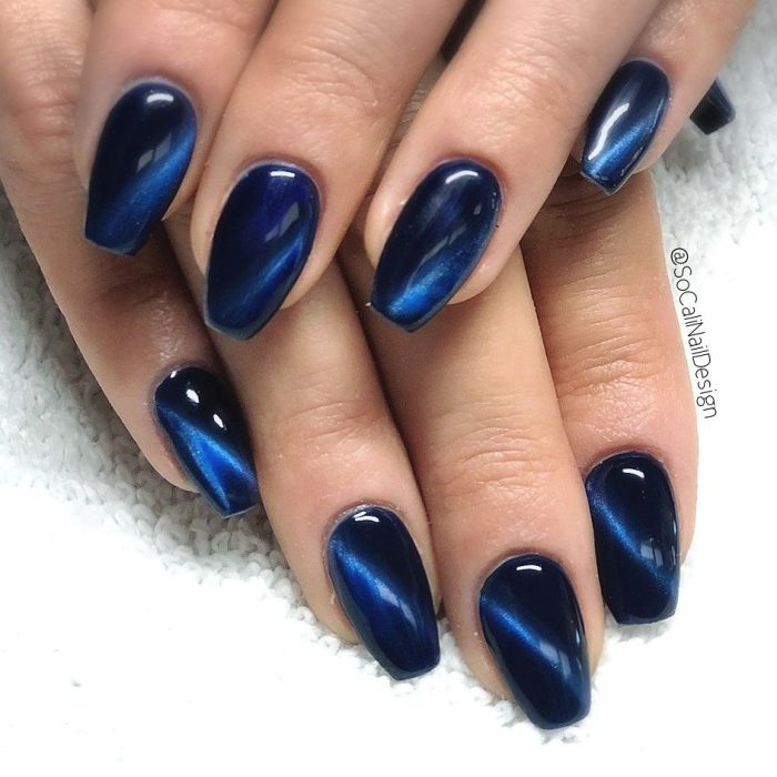 Dip Powder Mani Blue Nails With Madam Glam Cateye Gel Polish In