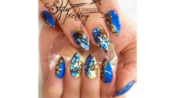 Nail Art Tutorial Metallic Blue And Gold Gel