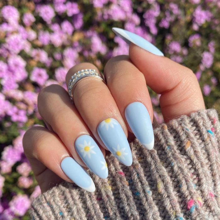 Trendy Almond Nail Designs You Should Try Right Now