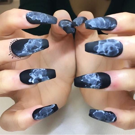 Blue Dark Marble Nails