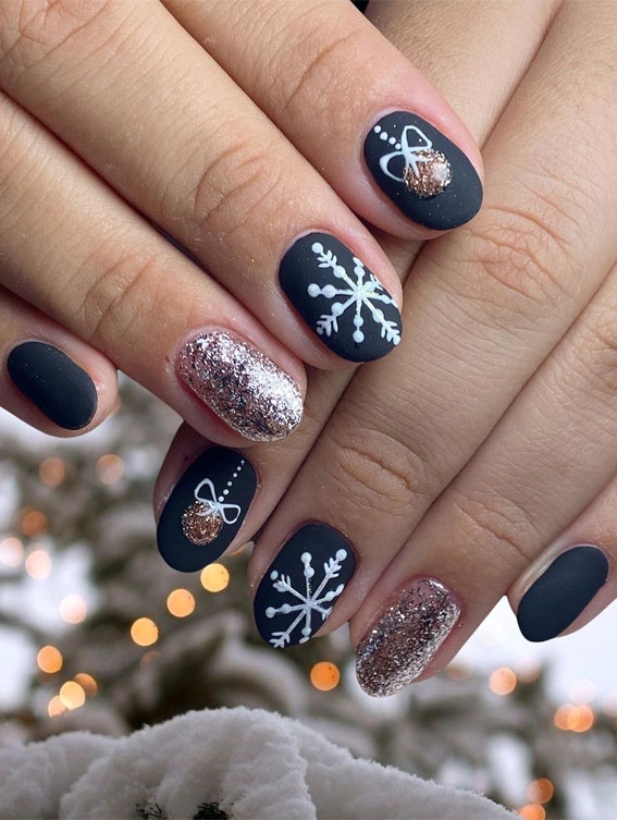 Christmas And Holiday Nail Designs For Every Taste Matte