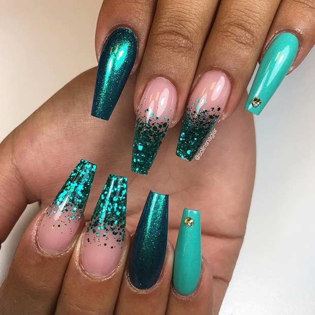 Pretty Glitter Ombre Nails That Go With Everything