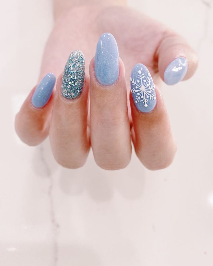 Snowflake Nails And Winter Nail Designs For Cold Weather