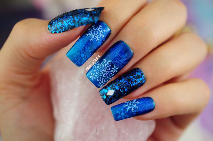 Snowflake Queen Blue Jelly Winter Look With Glitter