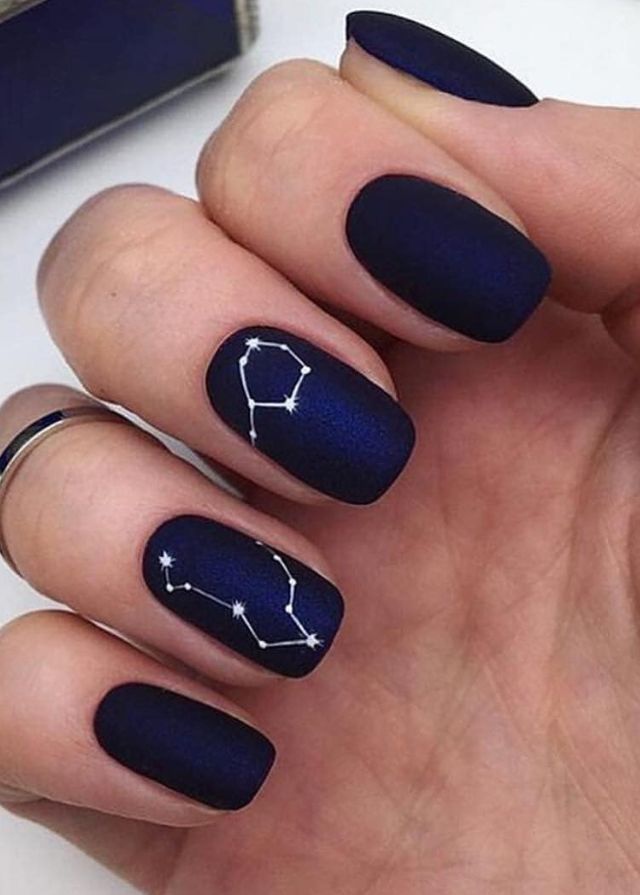 Stunning Dark Blue Matte Square Nails Design For Short Nails In
